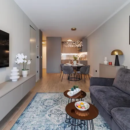 Amores Luxury By Belmont Realty * Задар
