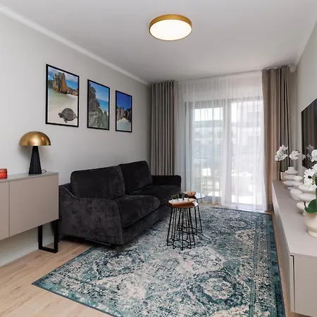 Апартаменти Amores Luxury By Belmont Realty