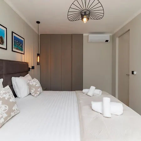 Amores Luxury By Belmont Realty Apartment *